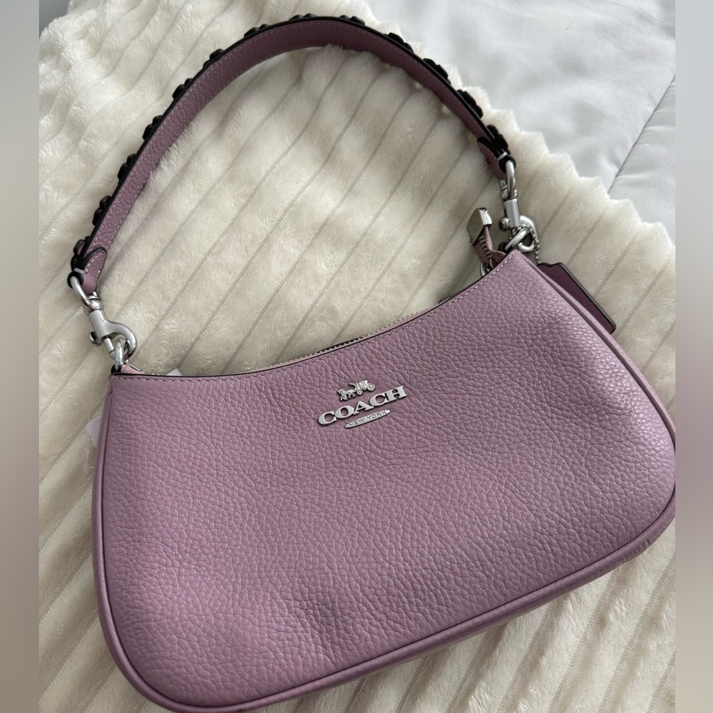 Coach Lilac Leather Shoulder Bag